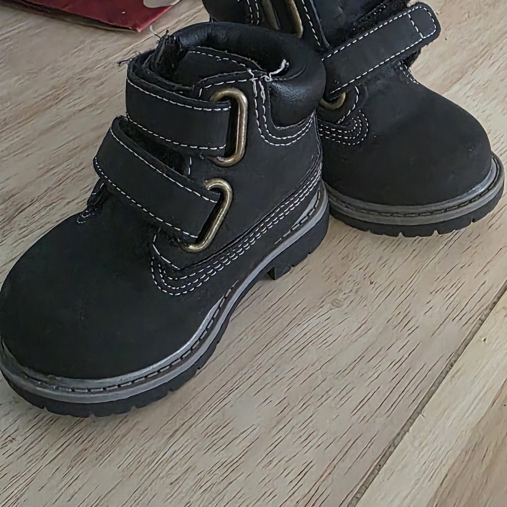 Wonder Nation Black Kids Boots